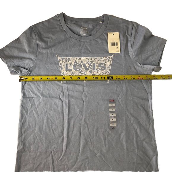 Levi's Women’s Perfect Tee Standard Fit Floral Spell Out Light Blue Small NWT - Picture 5 of 16
